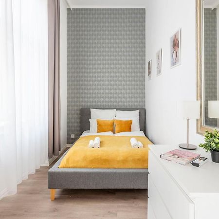 Exclusive Downtown Apartment In The Heart Of Budapest Exterior photo