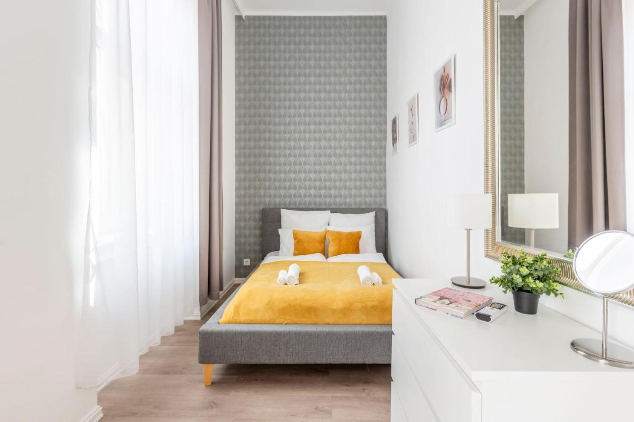 Exclusive Downtown Apartment In The Heart Of Budapest Exterior photo