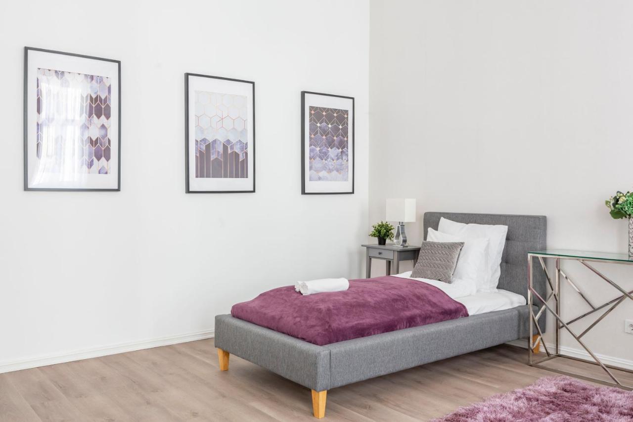 Exclusive Downtown Apartment In The Heart Of Budapest Exterior photo